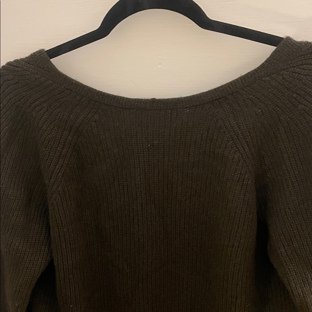 V-Neck Ribbed Sweater - Picture 6 of 7